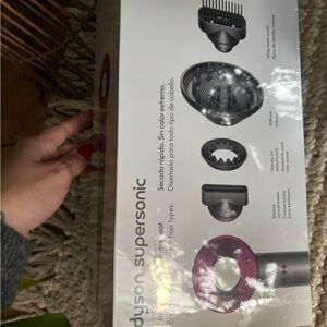 Dyson Supersonic Hair Dryer with Attachments